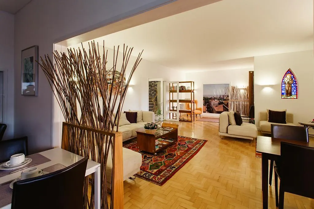 Thehouse Lisboa Bed & Breakfast Portugal
