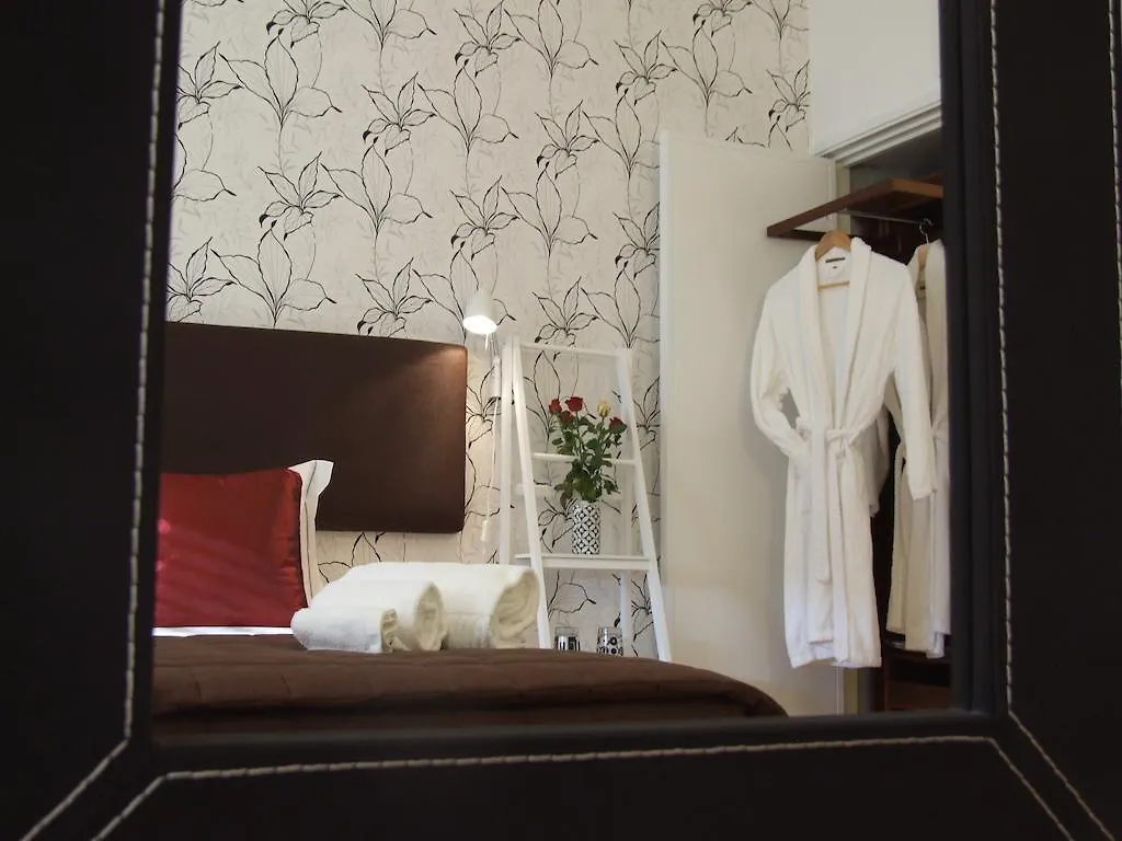 Thehouse Lisboa Bed & Breakfast 3*, Lisbon Portugal