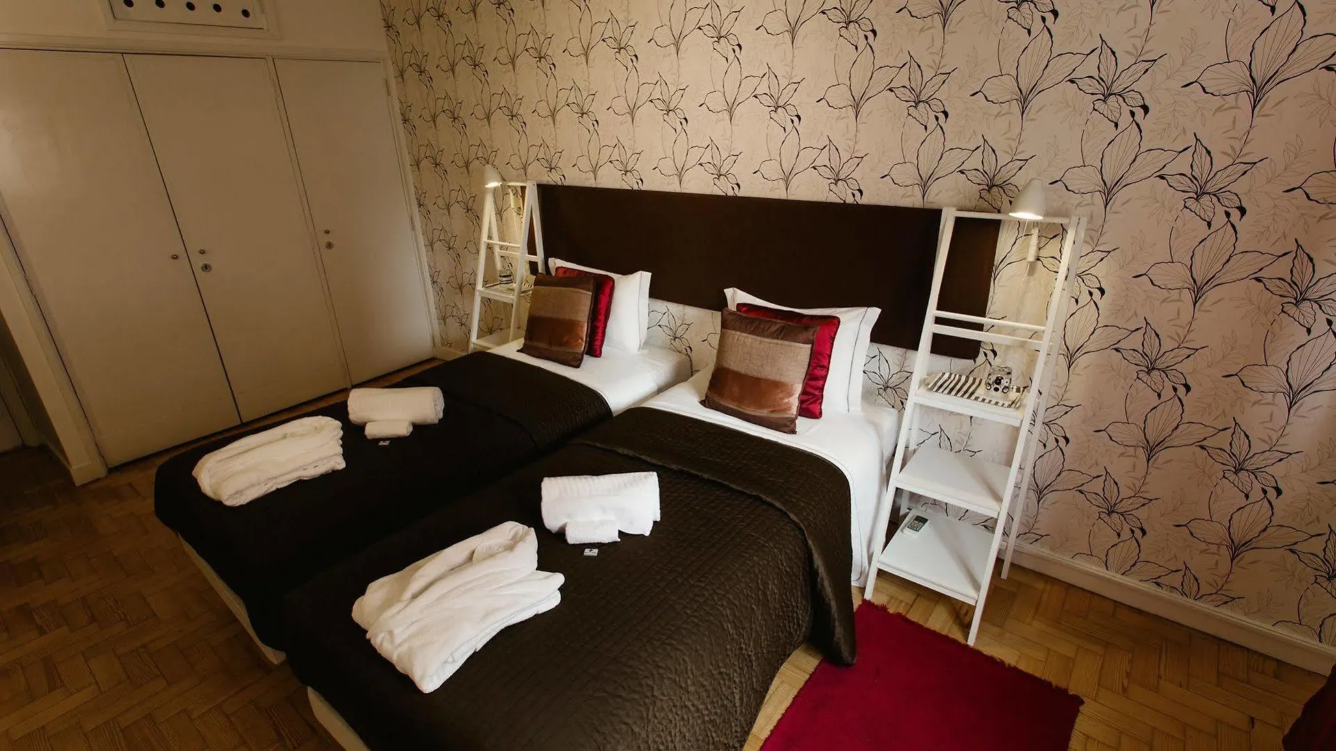 Thehouse Lisboa Bed & Breakfast 3*, Lisbon